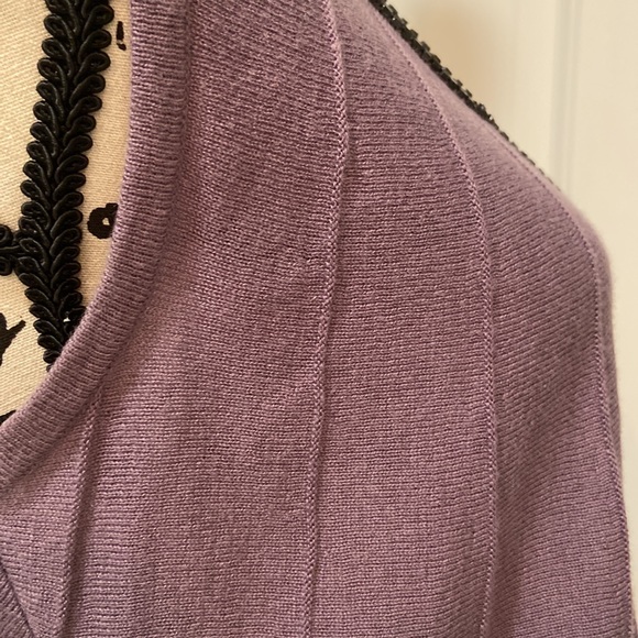 Tank Jersey by Loft, Size Medium. In excellent condition. - Picture 4 of 11